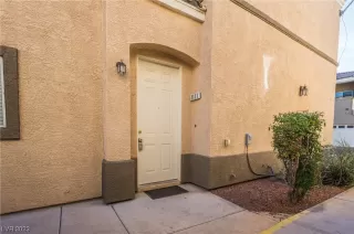 Photo #2: 2465056 Listing 