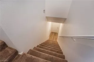 Photo #4: 2465056 Listing 