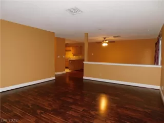 Photo #5: 2465061 Listing 