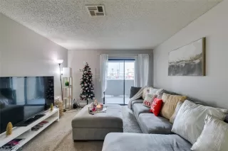 Photo #2: 2465092 Listing 