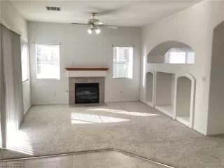 Photo #5: 2465094 Listing 