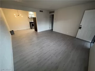 Photo #1: 2465144 Listing