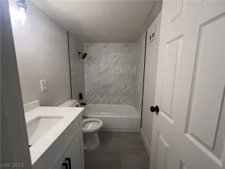 Photo #2: 2465144 Listing