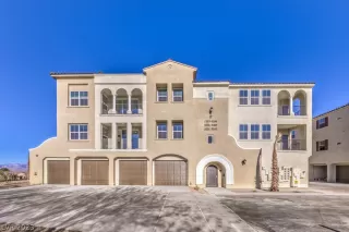 Photo #5: 2465208 Listing 