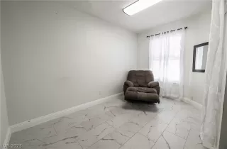 Photo #3: 2465209 Listing 