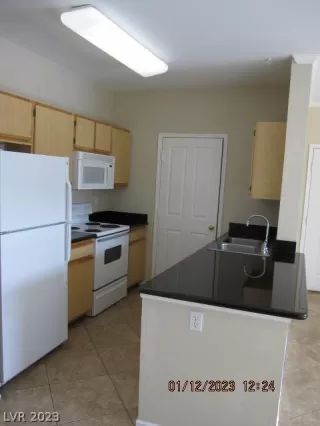 Photo #6: 2465241 Listing 