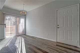 Photo #6: 2465283 Listing 