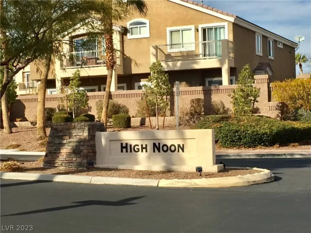 MLS: 2465321 Condo For Sale