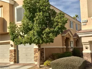 Photo #2: 2465321 Listing