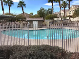 Photo #5: 2465321 Listing