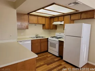 Photo #5: 2465358 Listing 