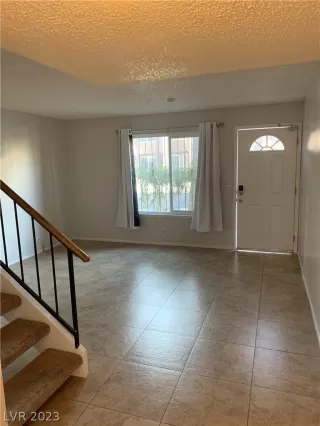 Photo #1: 2465360 Listing 