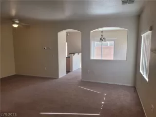 Photo #1: 2465537 Listing 