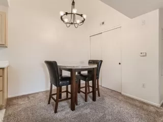 Photo #4: 2465550 Listing 