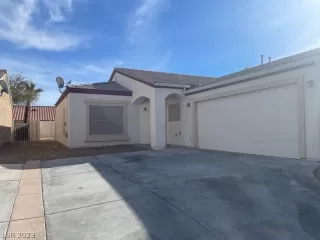 Photo #3: 2465551 Listing 