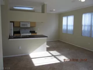 Photo #4: 2465568 Listing 