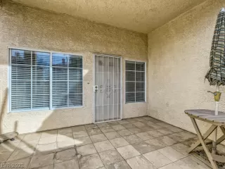 Photo #2: 2465583 Listing