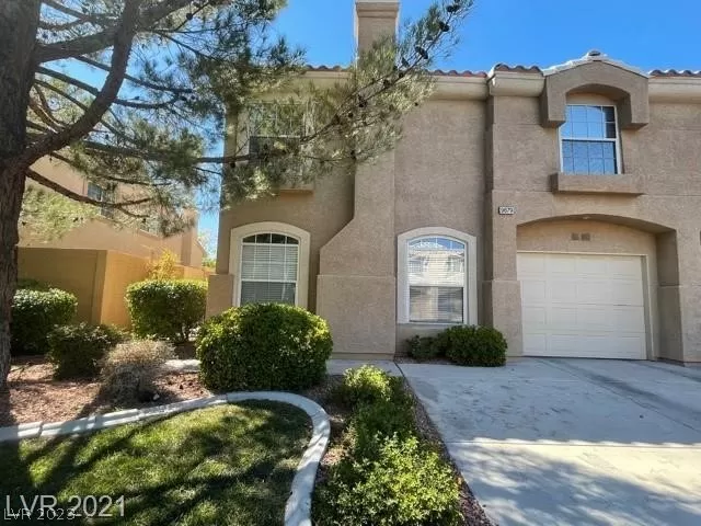 MLS: 2465598 Condo For Sale