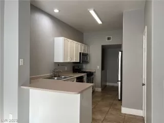 Photo #1: 2465598 Listing 