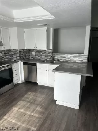 Photo #1: 2465610 Listing