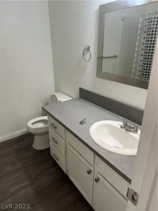 Photo #3: 2465610 Listing