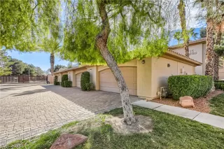 Photo #1: 2465632 Listing