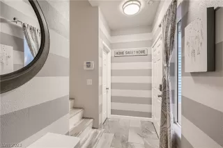 Photo #4: 2465632 Listing