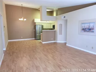 Photo #2: 2465640 Listing 