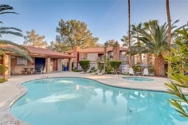 MLS: 2465649 Condo For Sale