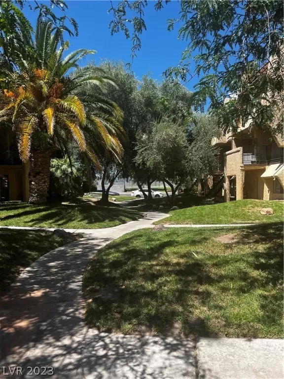 MLS: 2465670 Condo For Sale