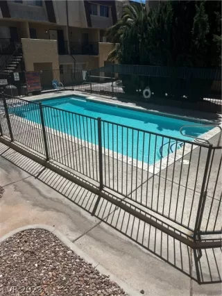 Photo #2: 2465670 Listing