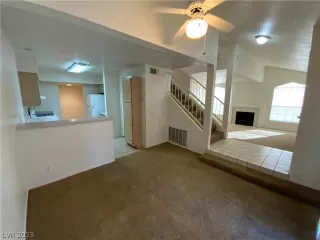 Photo #6: 2465684 Listing 