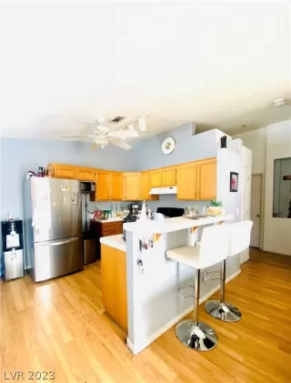 Photo #6: 2465693 Listing 