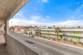 Photo #2: 2465703 Listing