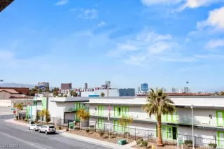 Photo #3: 2465703 Listing