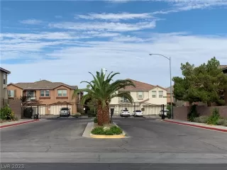 Photo #3: 2465720 Listing