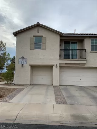 Photo #5: 2465720 Listing