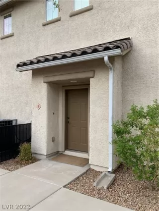 Photo #6: 2465720 Listing