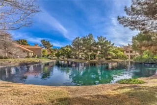 Photo #4: 2465724 Listing