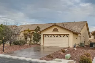 Photo #3: 2465753 Listing