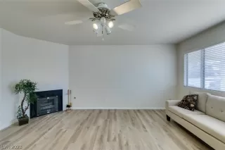 Photo #5: 2465756 Listing