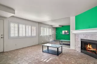 Photo #6: 2465804 Listing