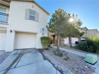 Photo #1: 2465818 Listing 