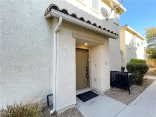 Photo #3: 2465818 Listing 