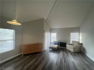 Photo #3: 2465827 Listing 