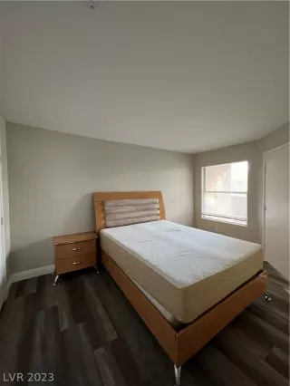 Photo #4: 2465827 Listing 