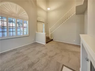 Photo #2: 2465850 Listing 