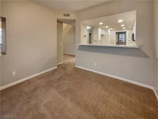 Photo #3: 2465850 Listing 