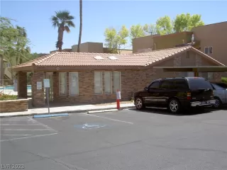 Photo #2: 2465854 Listing