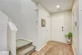 Photo #5: 2465859 Listing